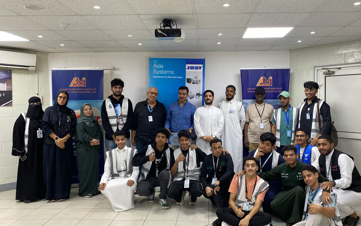 زيارة ميدانية لمصنع شاحنات مرسيدس